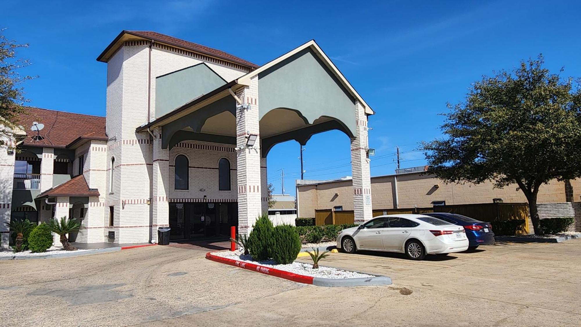 Scottish Inn & Suites Sam Houston Parkway Eksteriør billede